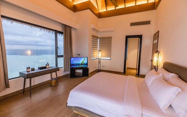 NOOE Maldives Kunaavashi Hotel
