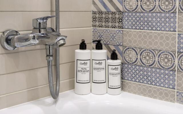 Апартаменты на улице Комиссаржевской 8