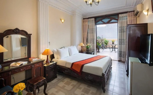 Lucky Hotel