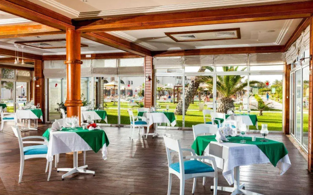 TUI BLUE Palm Beach Palace Djerba - Adult Only