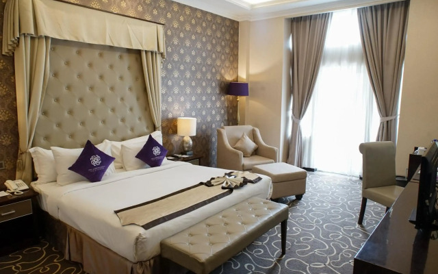 Adhiwangsa Hotel & Convention Hall
