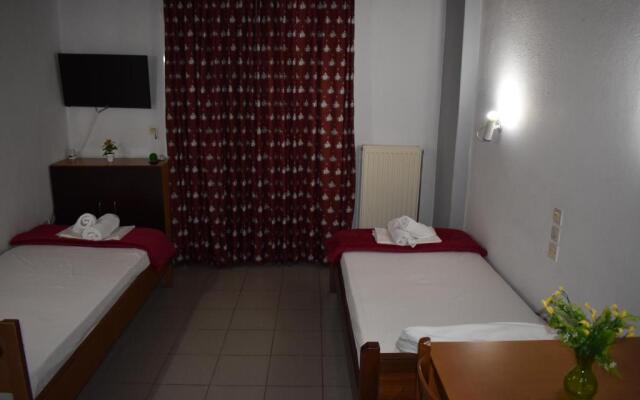 Galanis Studios and Apartments
