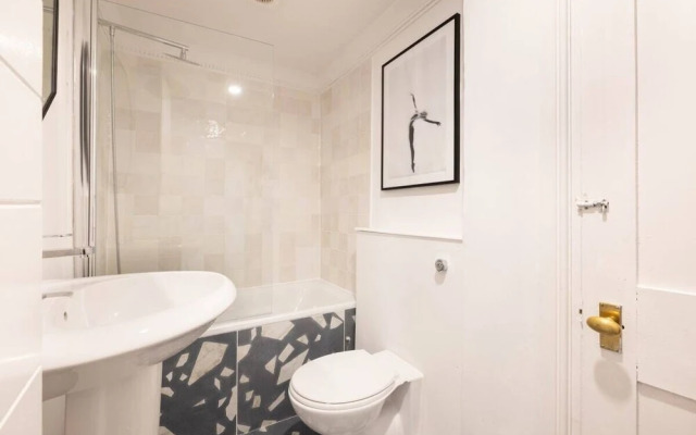 The Eltham Classic - Stunning 1bdr Flat With Garden