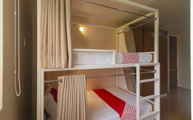 Super OYO 832 The Teepee Place Hostel & Residence Inn