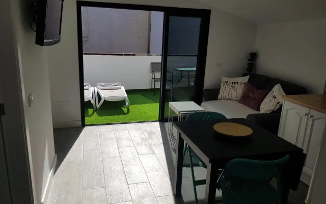 Central PENTHOUSE with TERRACE and free PARKING