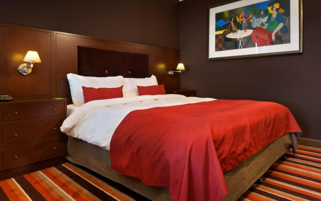 Best Western Plus La Corniche