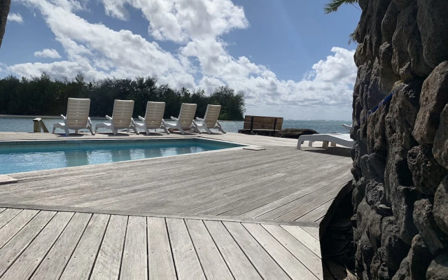 Manea Beach Villas