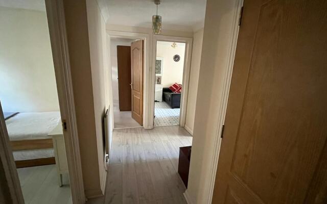 Stunning 3-bed Apartment in Croydon