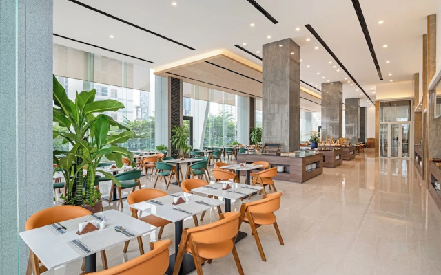 Centre Point Danang Hotel & Residence