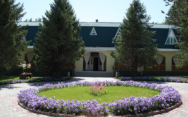 Радуга West