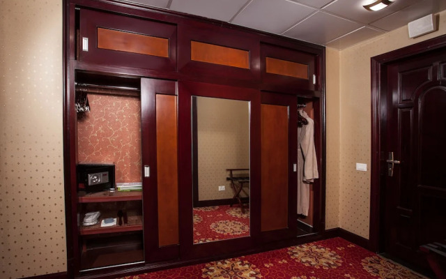 London Hotel