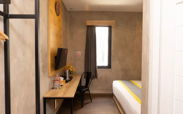 Summerville Hotel & Coffee Shop