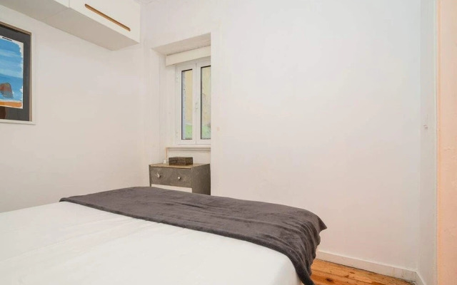 Charming 2bdr Flat in the Heart of Bairro Alto