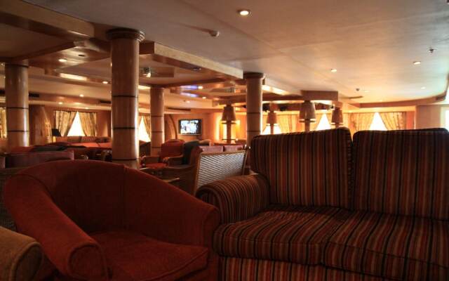 MS Royal La Terrasse Luxor-Aswan 7 Night Cruise Thur-Thur