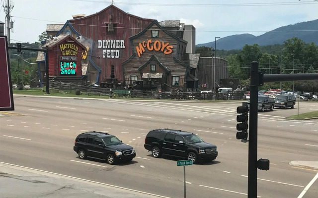 Smoky View Inn