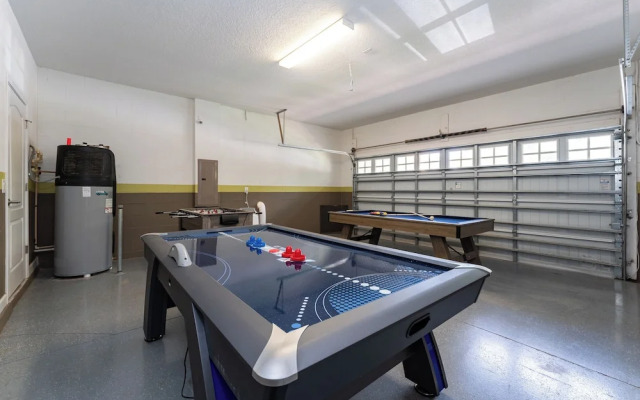 9BR Family Villa Pool Near Disney