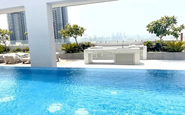 Spacious 2BR in Oxford 212 by Bespoke