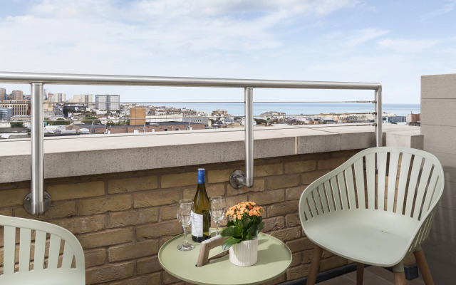 Q Square by Supercity Aparthotels