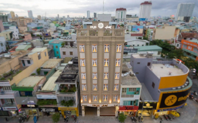 Iris Hotel