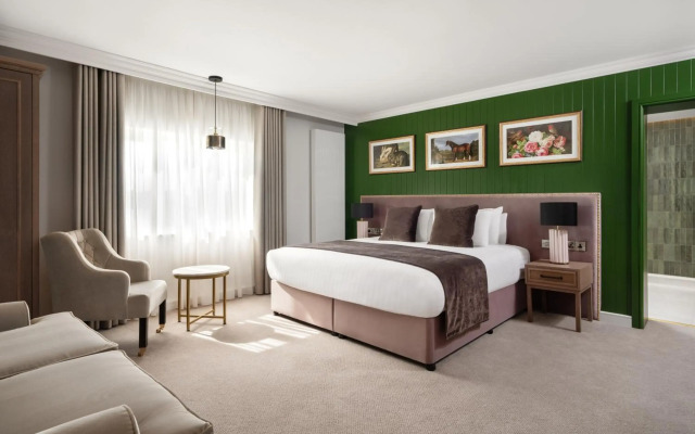 Ivanhoe Hotel and Inn