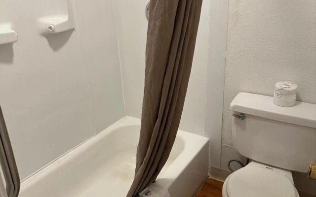 Motel 6 Sullivan, MO