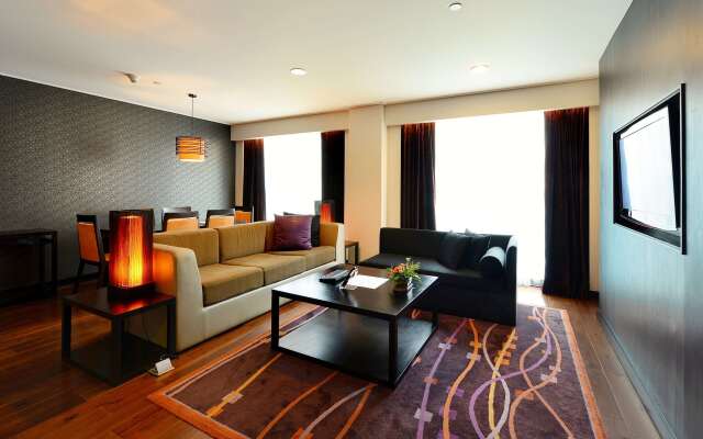 Radisson Suites Bangkok Sukhumvit