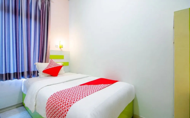 2105 Hotel Sanca Inn