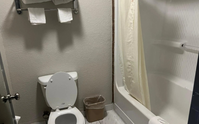 Motel 6 Tulsa, OK - Airport