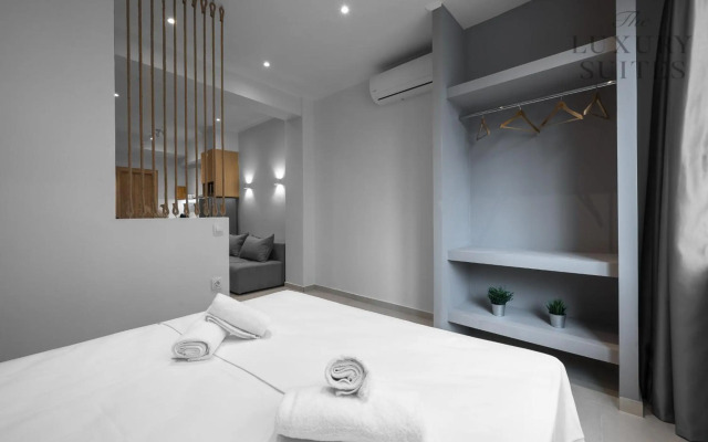 Wall Street Apartments, The Luxury Suites