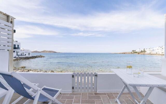 Seafront Brand New Studio in Little Venice of Paros