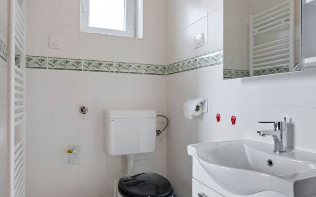 Lovely Apartment in Veprinac With Private Terrace