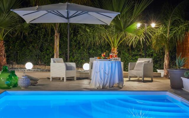 VILLA DEL COLLE CON PISCINA PRIVATA Ispica