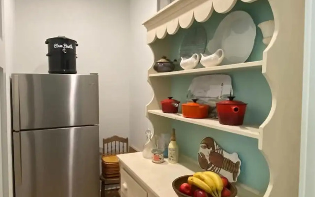 ST Lawrence Street 21