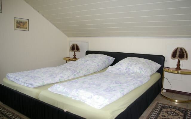 Ferienwohnungen Wettstadt I