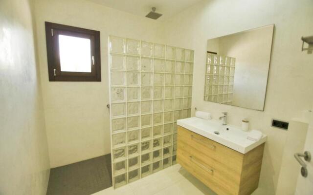 Villa Mediterranea for 10 , new luxury Villa .