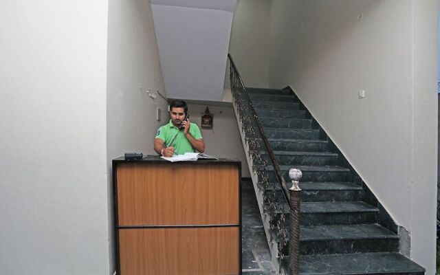 OYO 18468 Maharana Farms