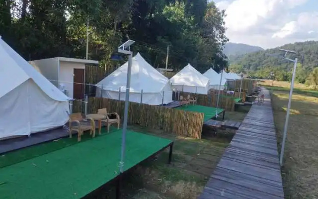 Banna Cafe & Glamping