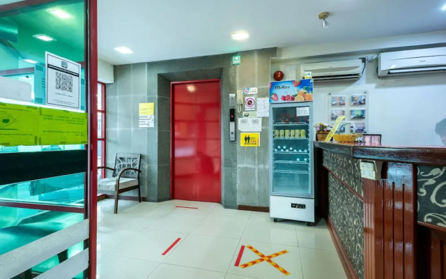 OYO 89997 Kurnia Hotel