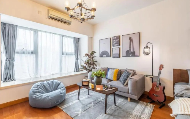 Zhuhai Xiangzhou·Huafa Shangdu· Locals Apartment 00163680