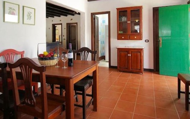 Villa 3 Bedrooms With Pool 102782