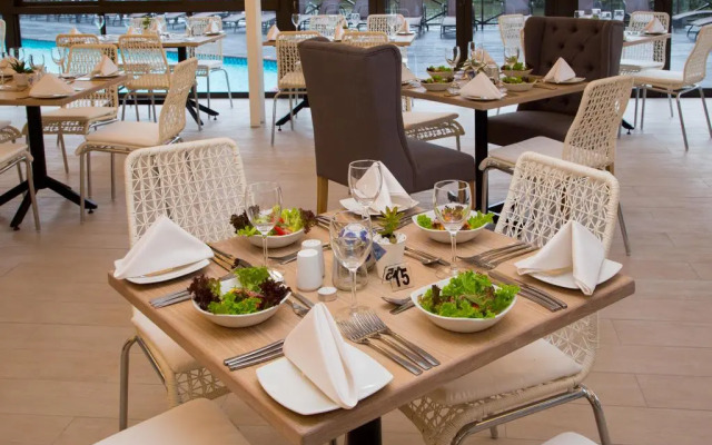 San Lameer Villa Rentals  2609