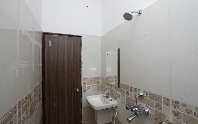 OYO 22955 Hotel Manorama