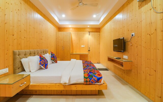 Fabhotel Grand Arya