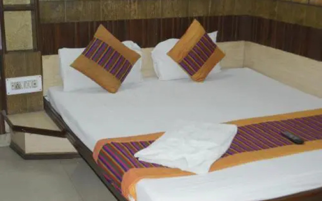 OYO 19475 Vijay Inn