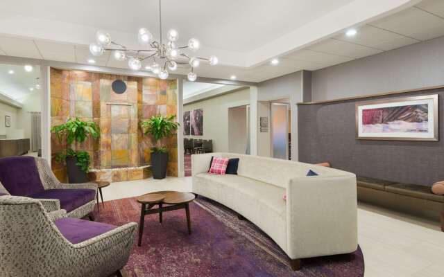 Homewood Suites by Hilton® Orlando-UCF Area