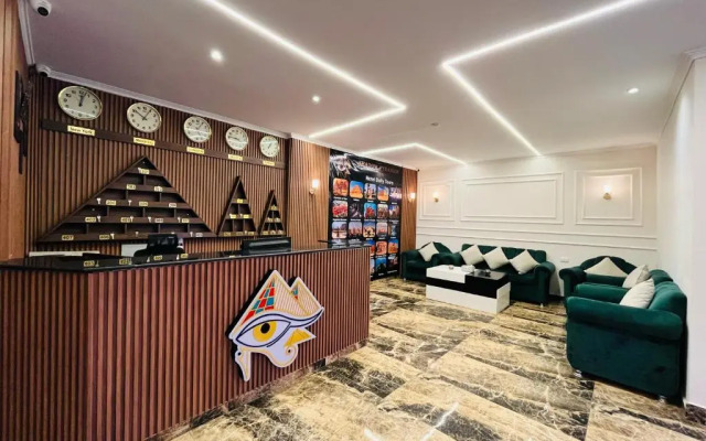 Pyramids Sun Capital