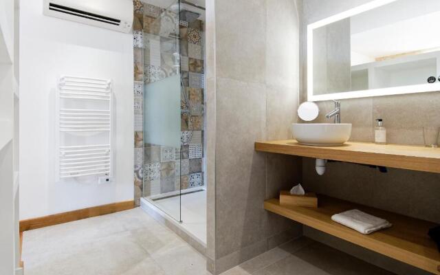 Chateau Croix De Labrie