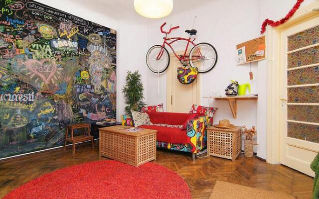 The Cozyness Downtown Hostel