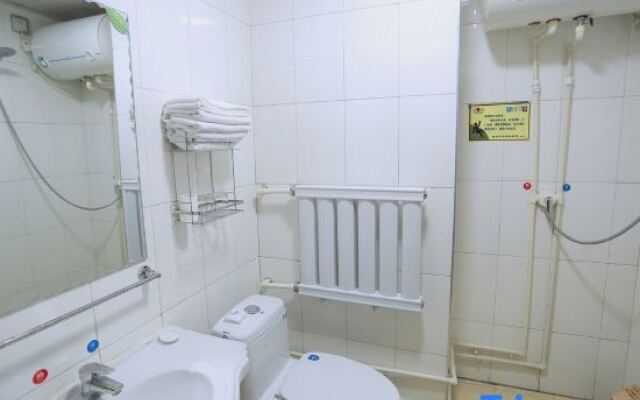 Decheng Business Hotel