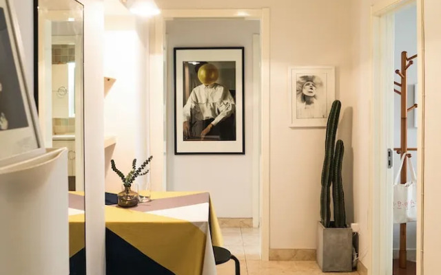 Cactus space-Sanlitun Photography themed Apartment